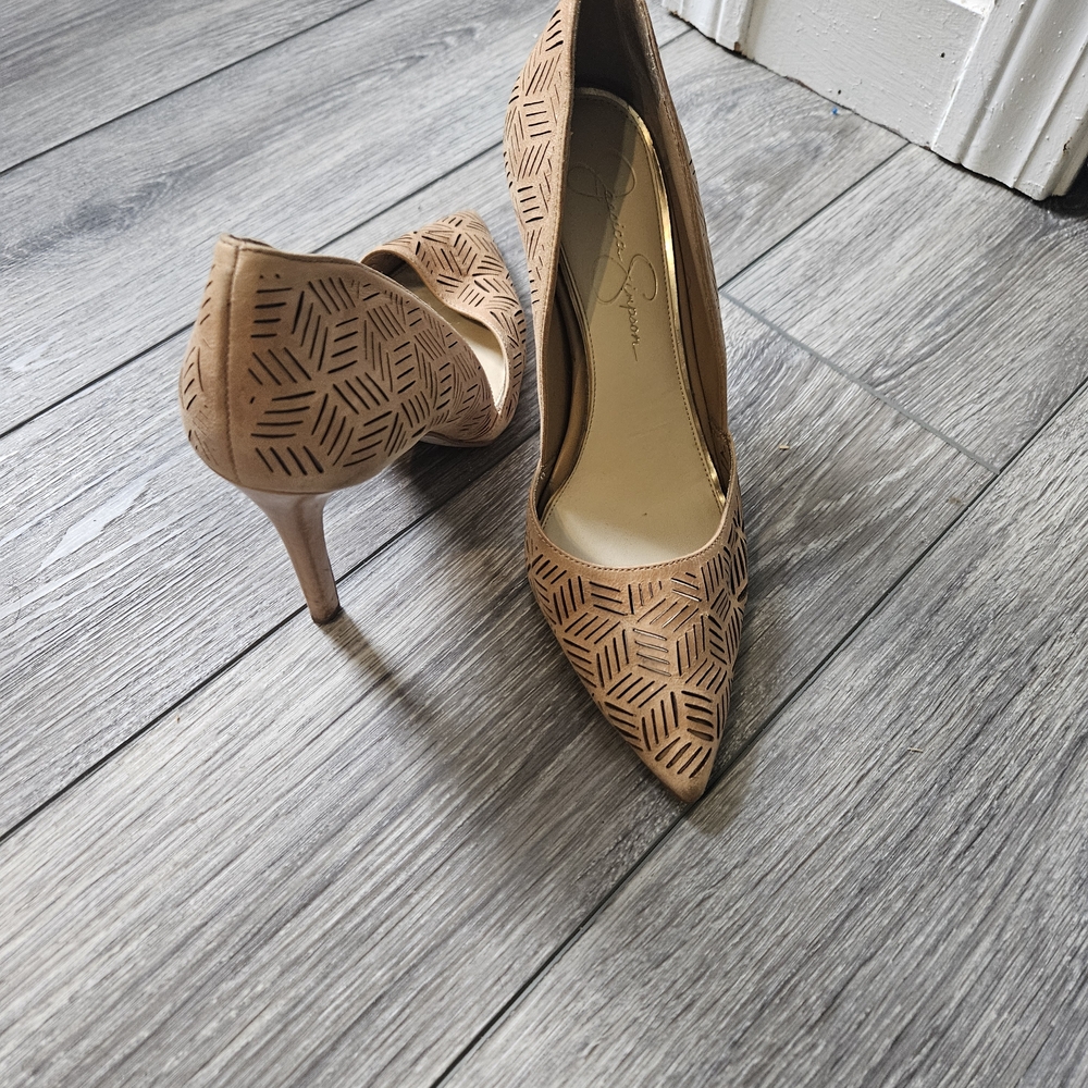 Jessica Simpson Tan Patterned Heels - Picture 3 of 3
